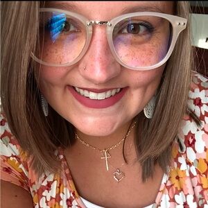 Meet your Posher, Megan